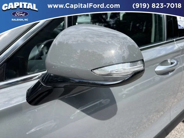 Used 2023 Gray Hyundai SEL image 12