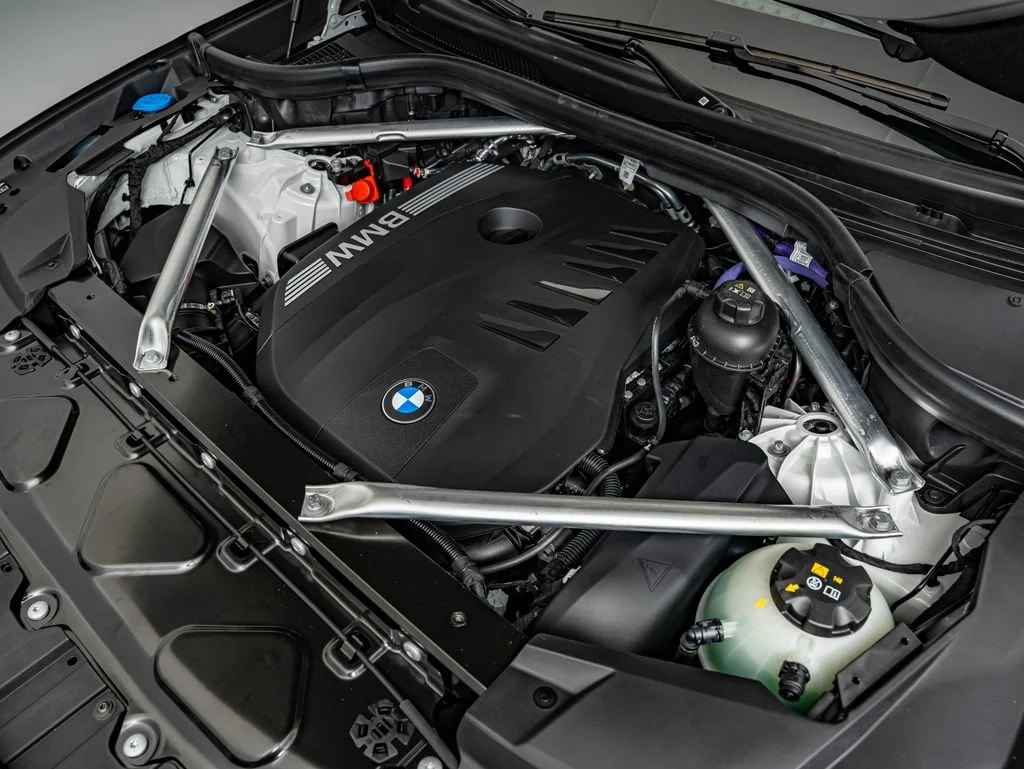 New 2026 Alpine White BMW xDrive40i image 40