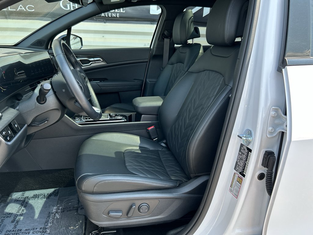 Certified Used 2024 Glacial White Pearl Kia X-Line image 12