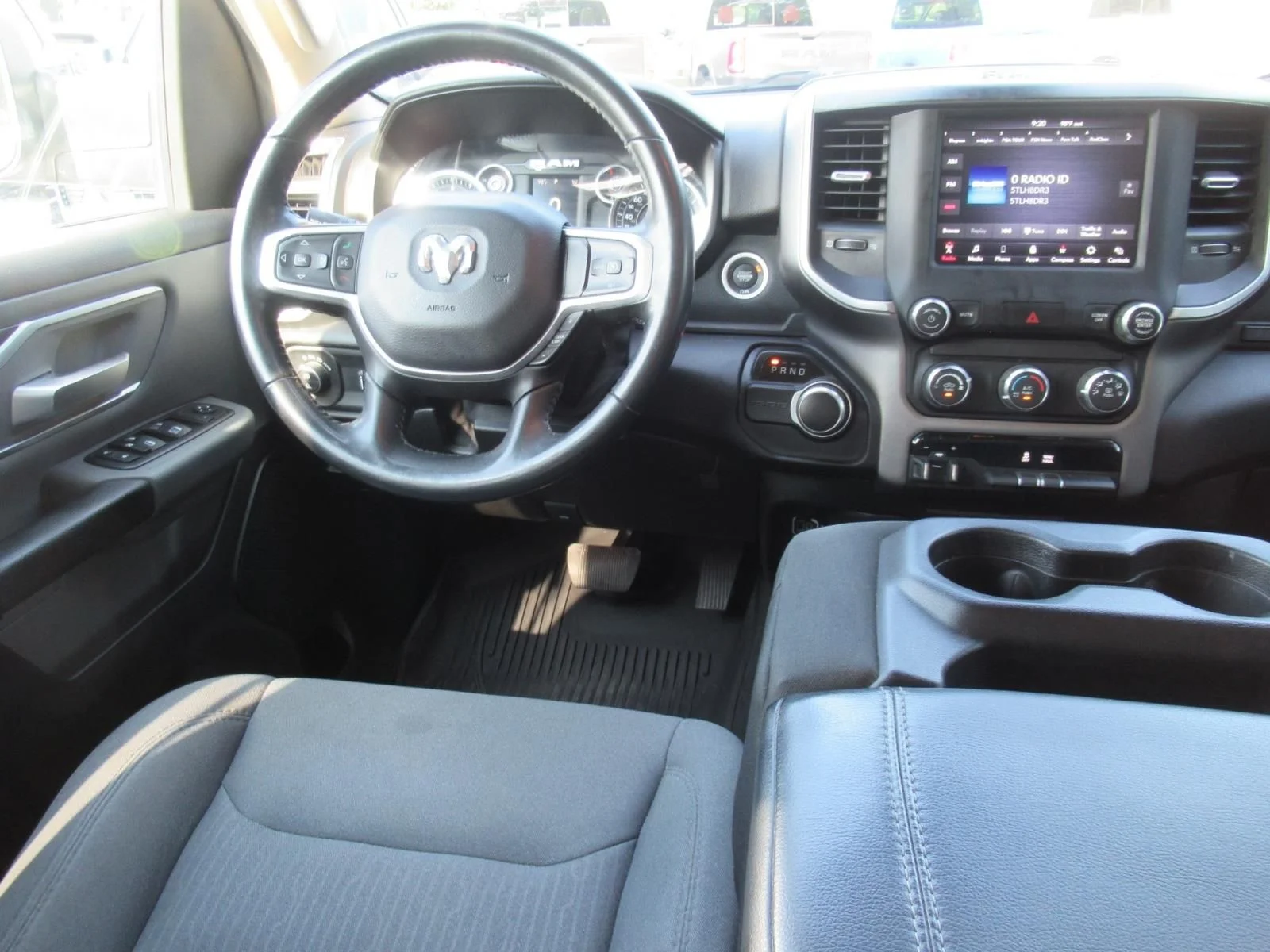 Used 2020 Silver Ram Big Horn/Lone Star image 14