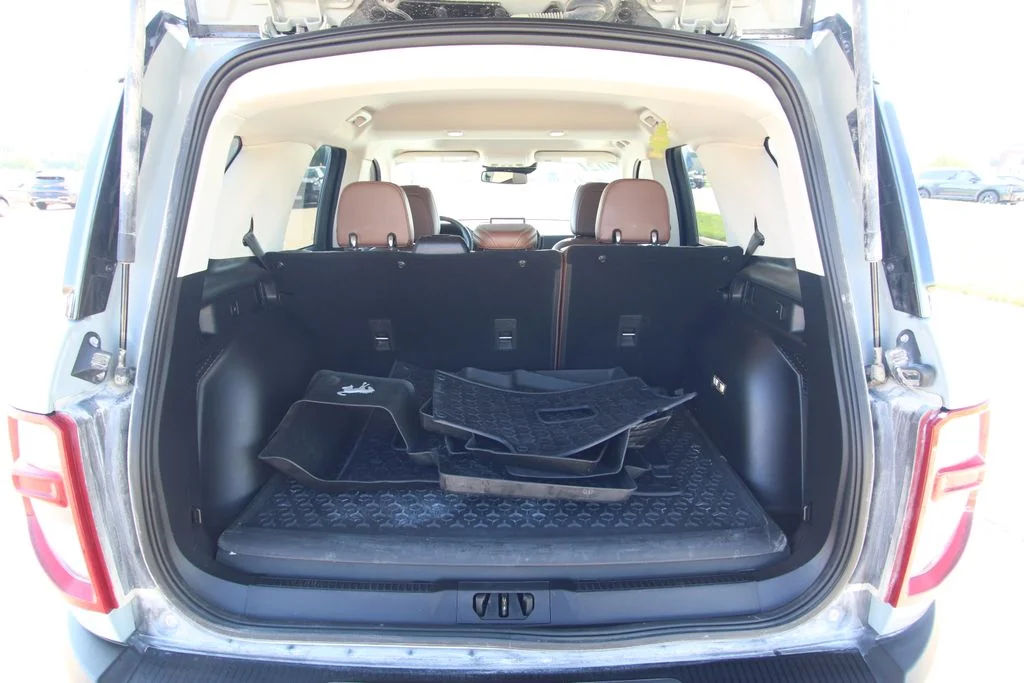 Used 2021  Ford Outer Banks image 14