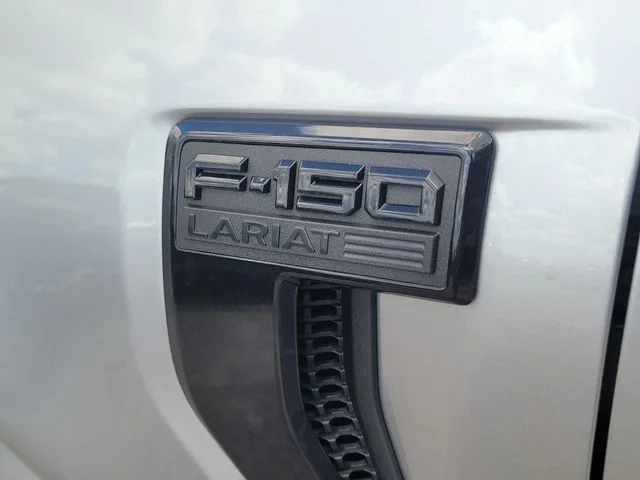 New 2026 Silver Metallic Ford Lariat image 9