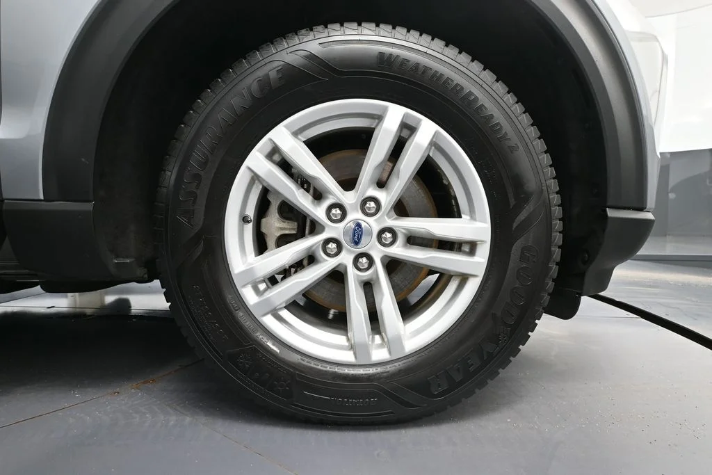 Used 2022 Silver Ford Base image 15