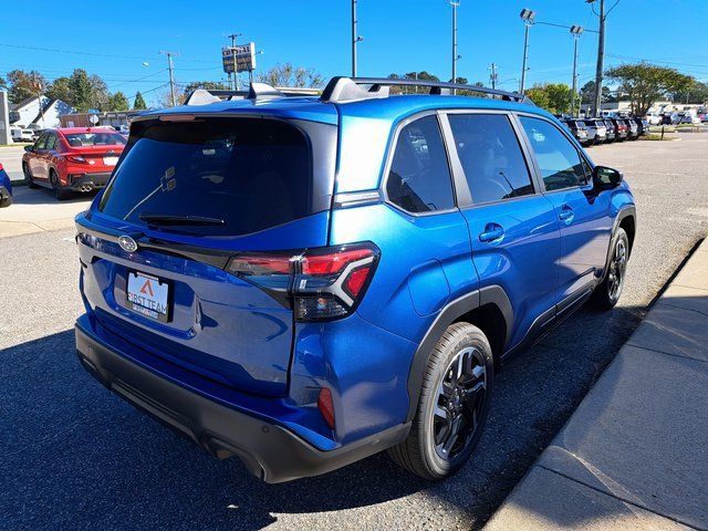 2026 Subaru FORESTER LIMITED SUV Slide 5
