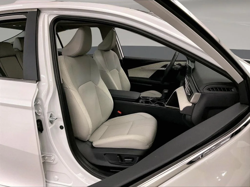 Certified Used 2025 Beige Toyota XLE image 10
