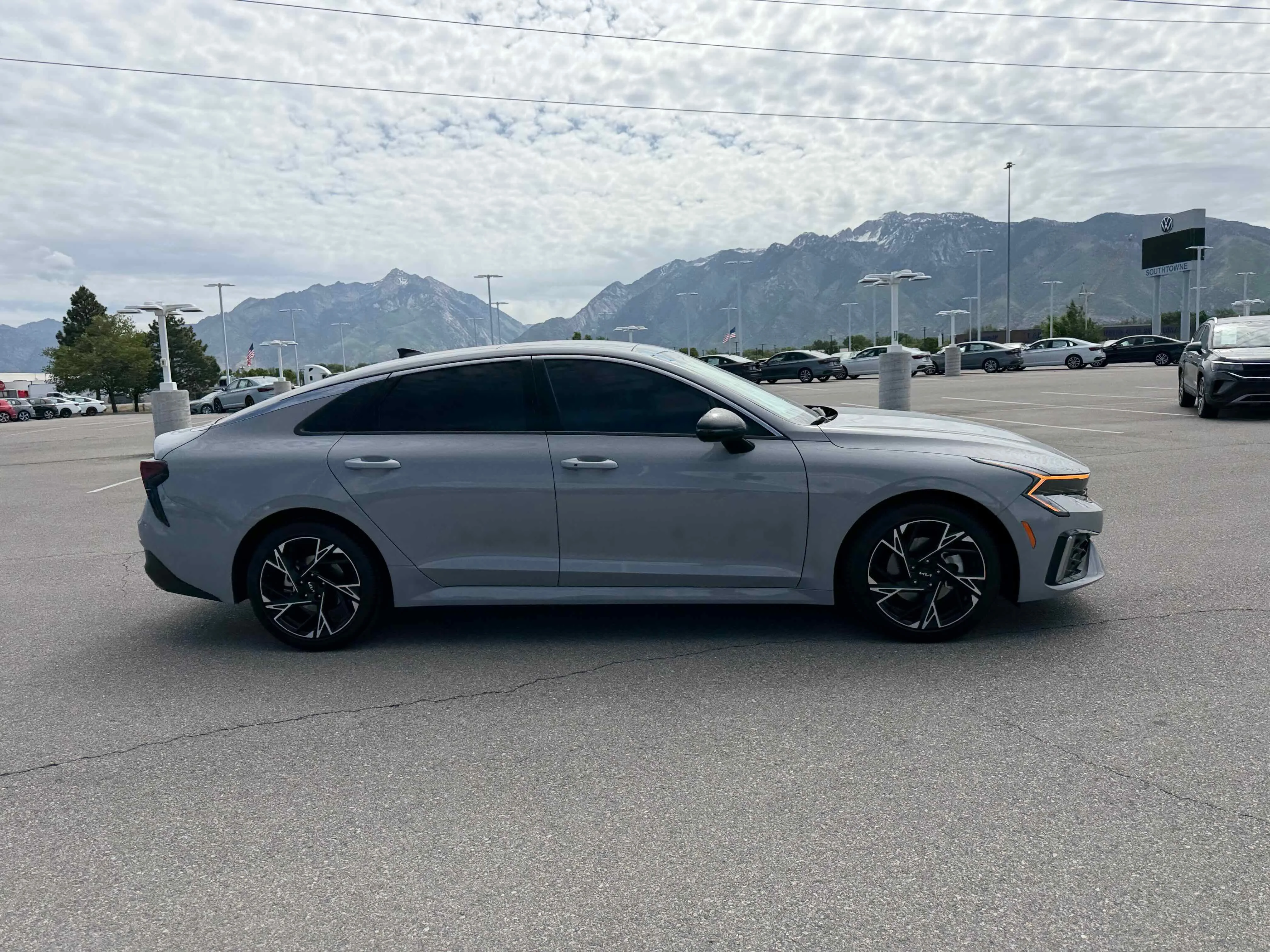 Used 2025 Wolf Gray Kia GT-Line image 6