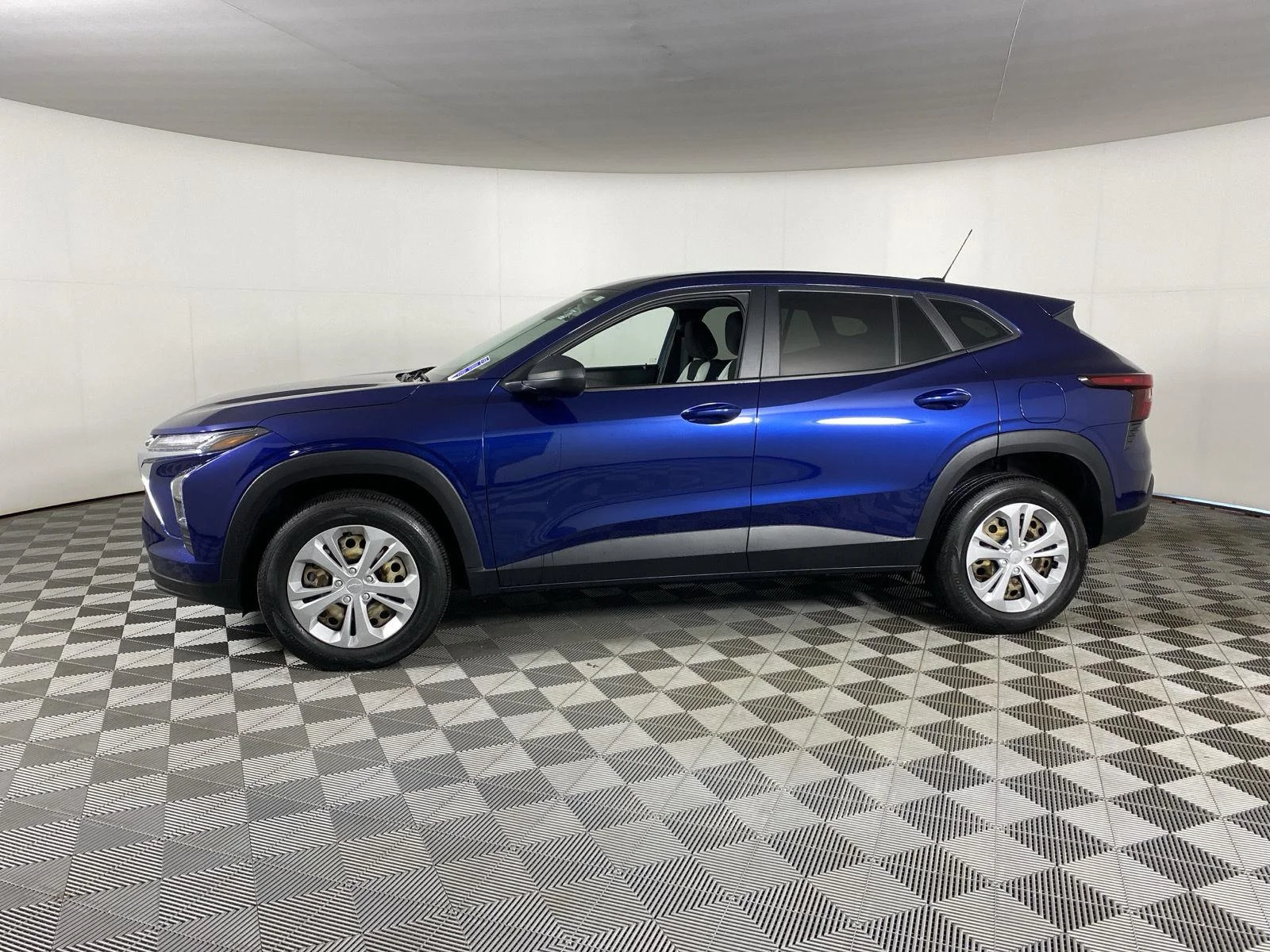 Used 2024 Blue Glow Metallic Chevrolet LS image 4