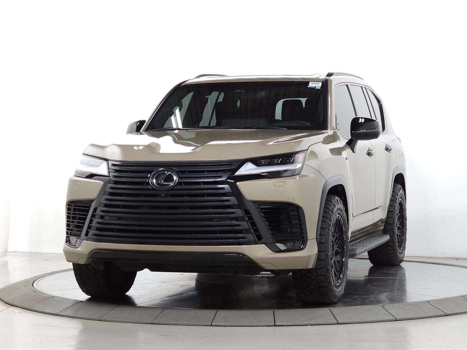 Certified Used 2025 Earth 4z1 Lexus Overtrail image 3