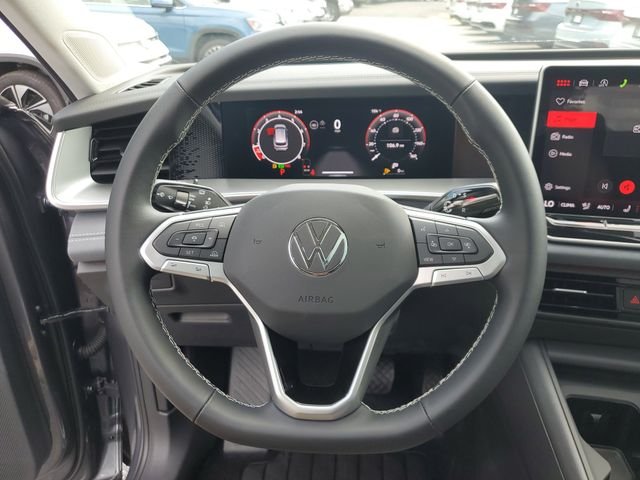New 2026 Silver Volkswagen 2.0T SE image 25