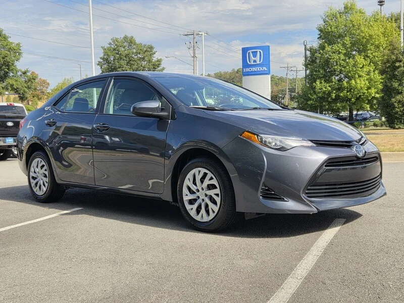 Used 2018 Slate Metallic TOYOTA LE image 4