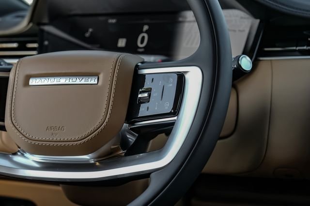 New 2026 Belgravia Green Land Rover SE image 21