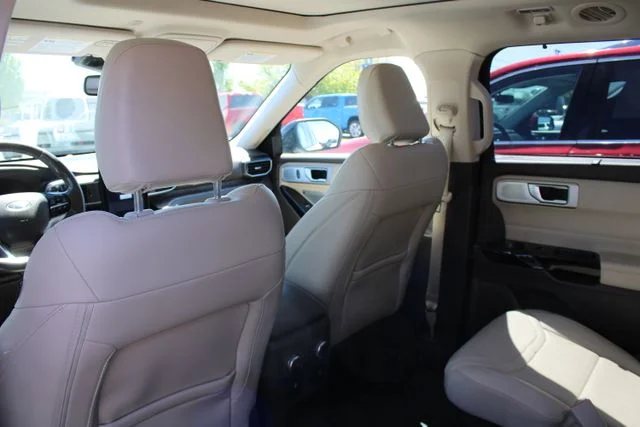 Used 2021 White Ford Platinum image 15