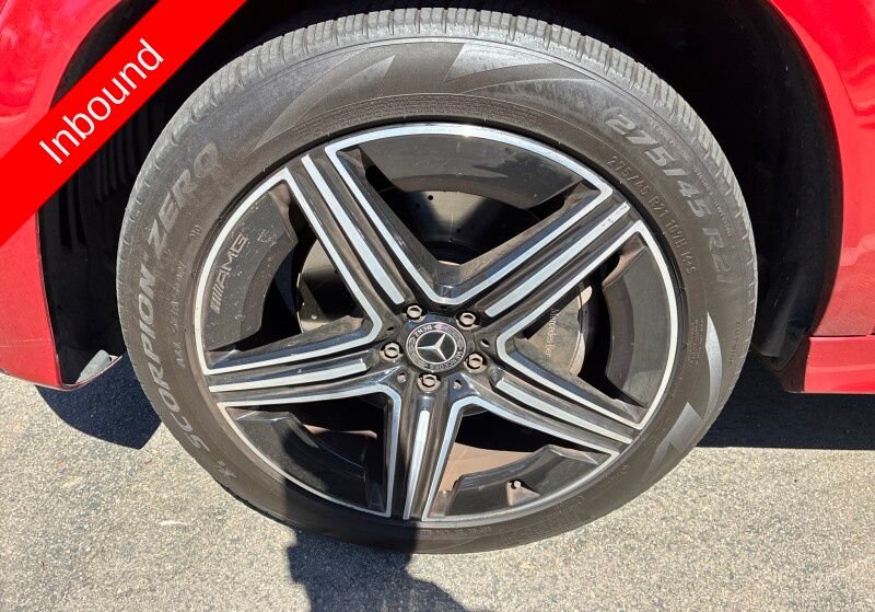 Used 2024  Mercedes-Benz GLE 450e image 3