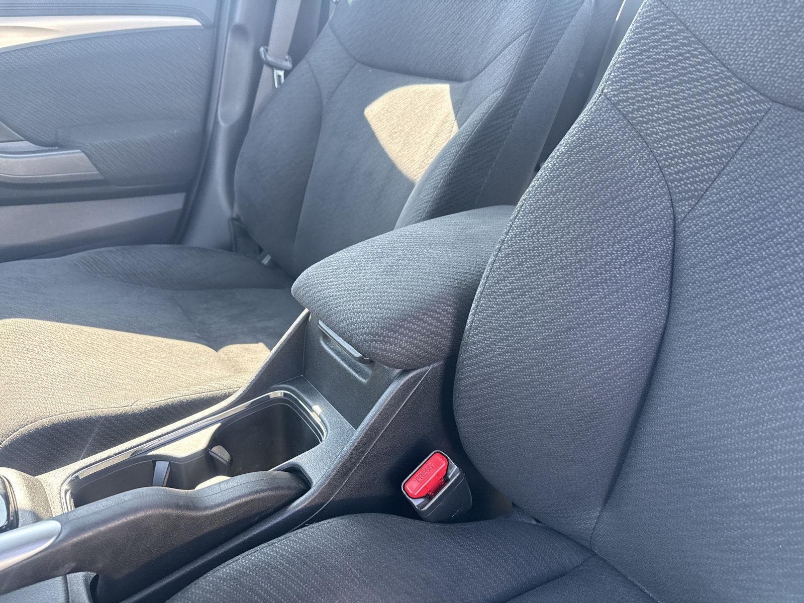 Used 2013 Alabaster Silver Metallic Honda EX image 18