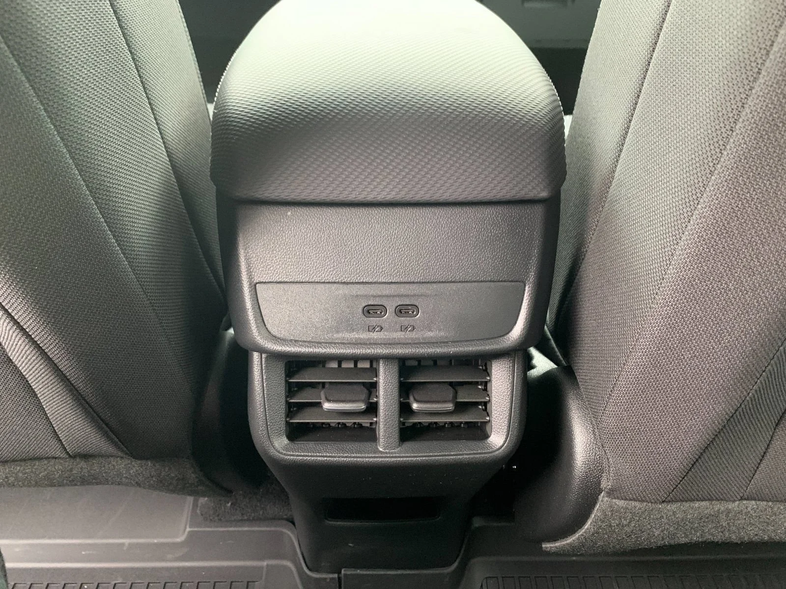 2026 Chevrolet Equinox LT - Photo 13