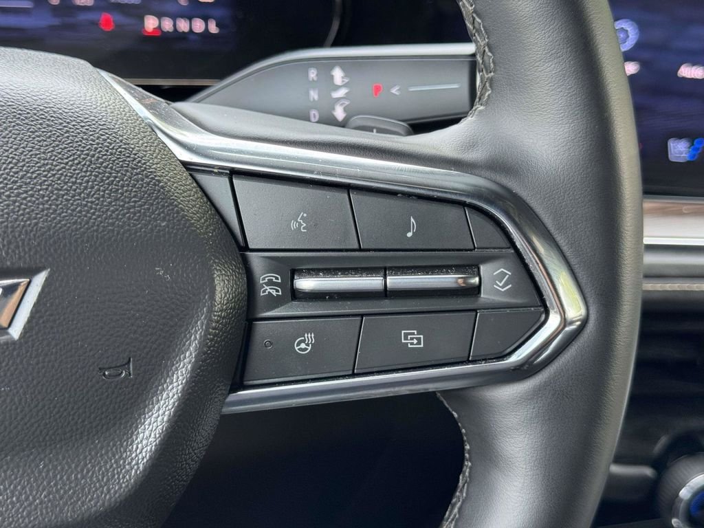 Used 2025 Black Chevrolet Premier image 13