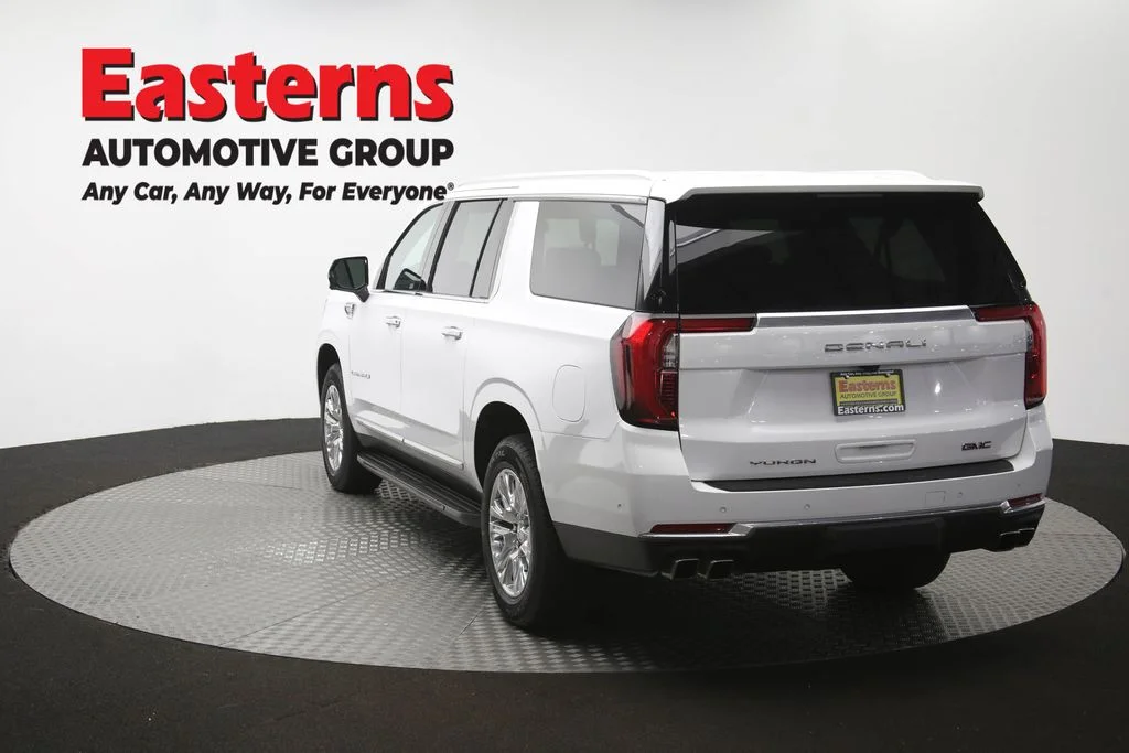 Used 2025 White GMC Denali image 41