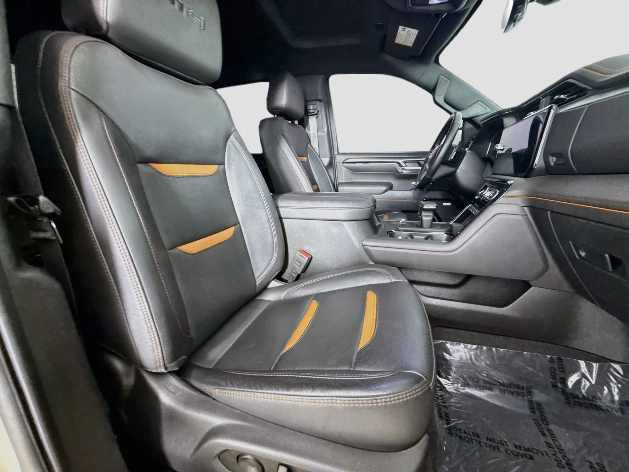 Used 2023 DESERT SAND METALLIC GMC AT4 image 34