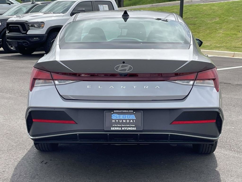 Used 2026 Silver Hyundai SE image 4