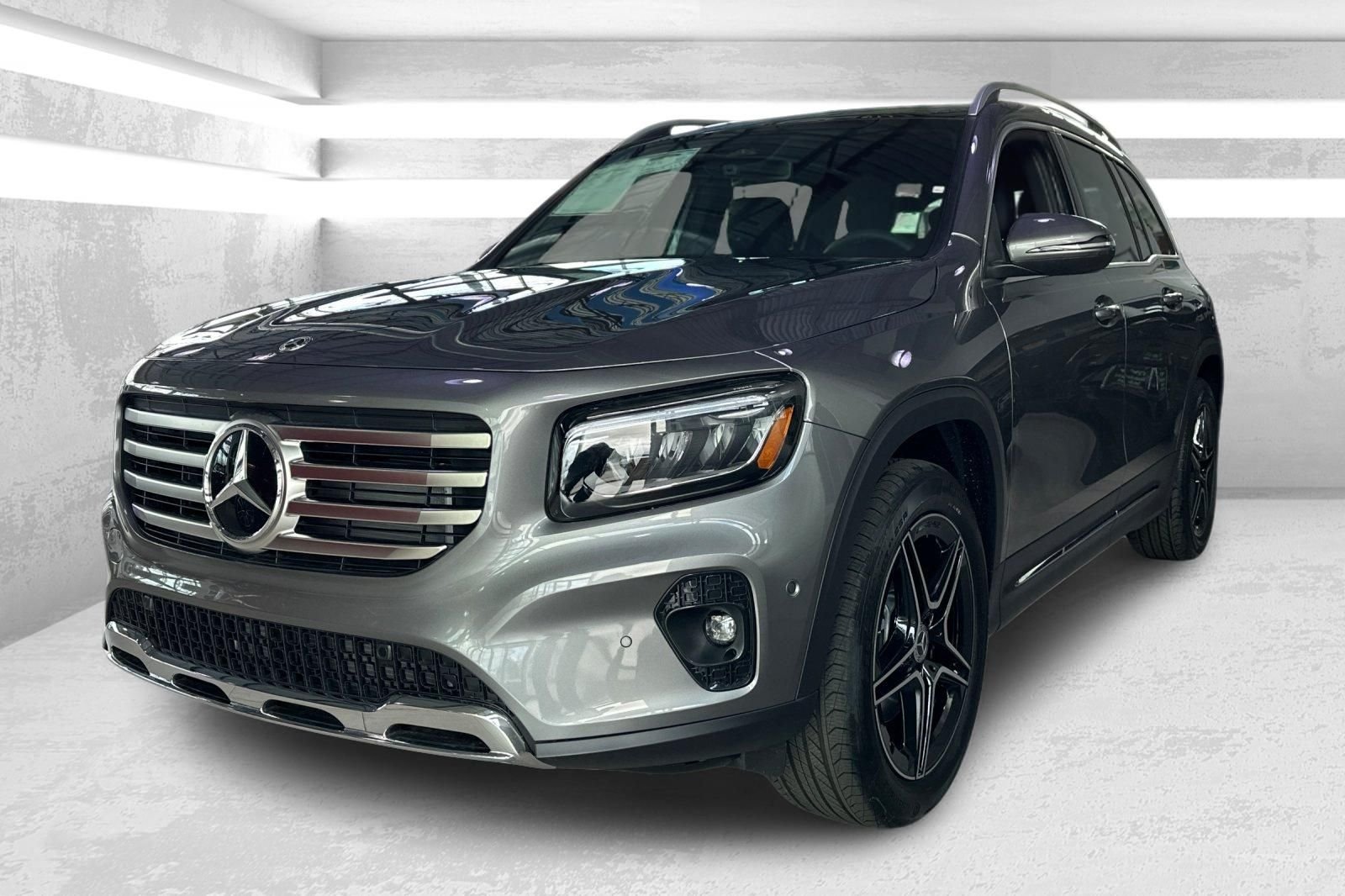 New 2026 Gray Mercedes-Benz GLB 250 image 8