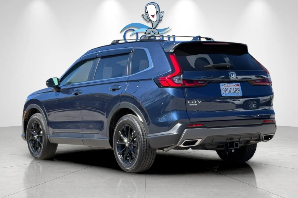 Used 2025  Honda Sport image 6