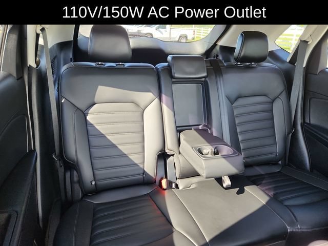 Used 2022 Silver Ford SEL image 31