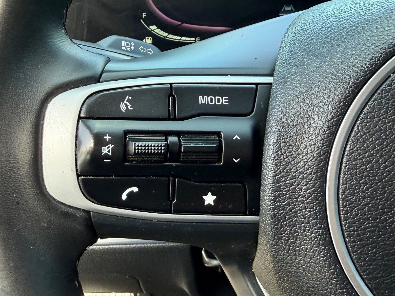 Used 2023 Gravity Gray Kia EX image 36