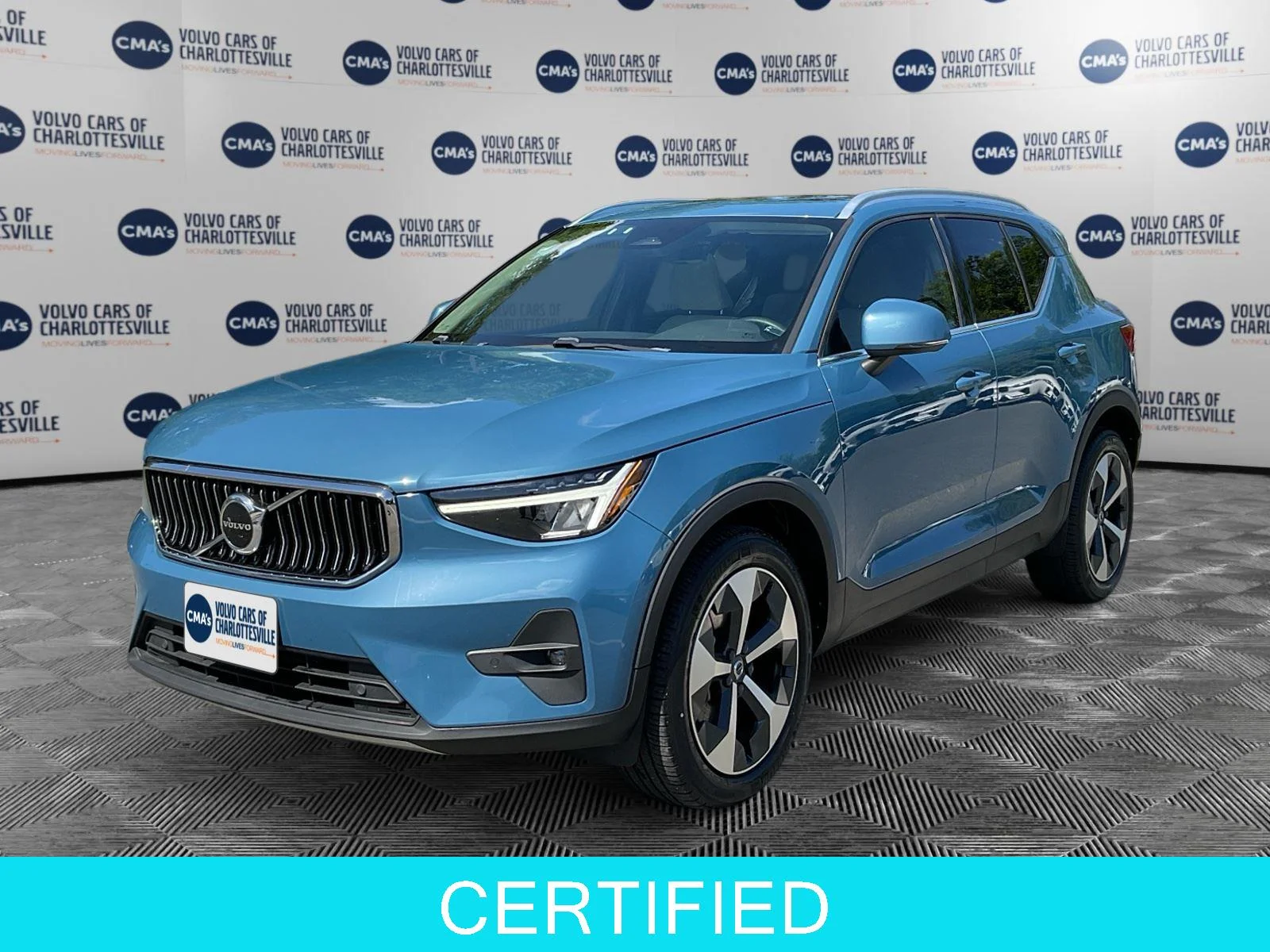 2023 Volvo XC40 B5 Plus Bright AWD's photo