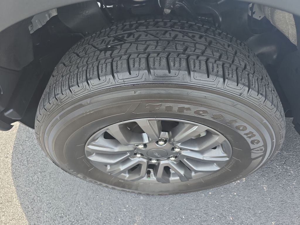 Used 2023 White Ford XLT image 10