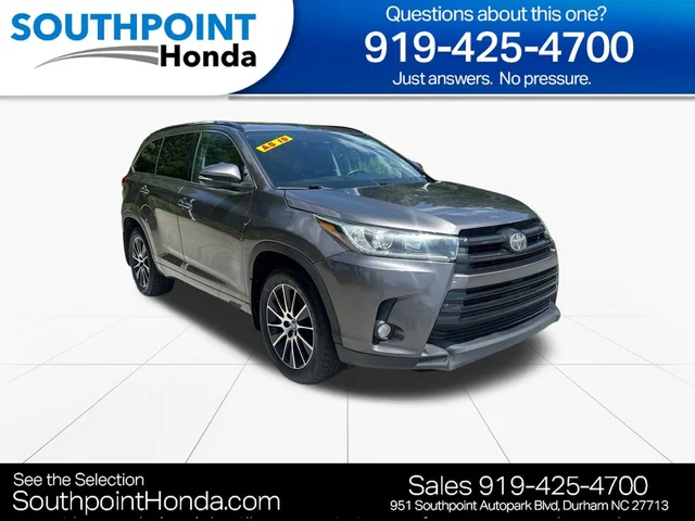 2017 Toyota Highlander SE