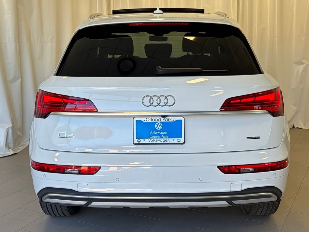 Used 2023 Glacier White Audi 40 Premium image 6
