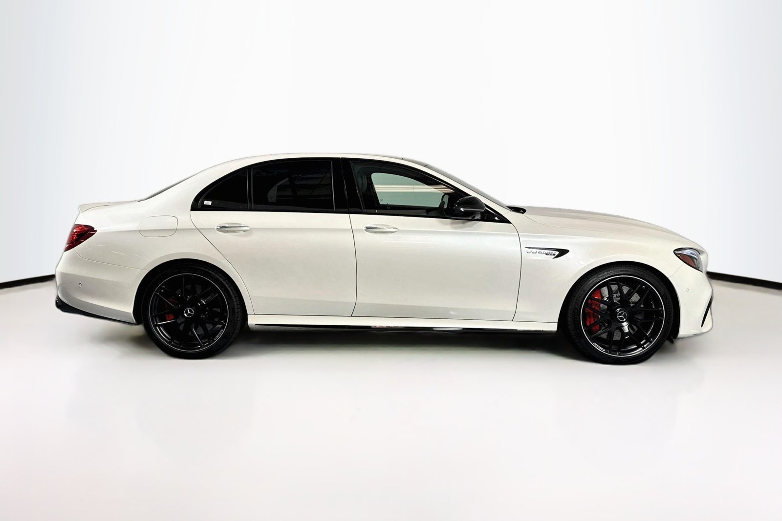 Used 2020 Designo Diamond White Metallic Mercedes-Benz AMG® E 63 S image 4