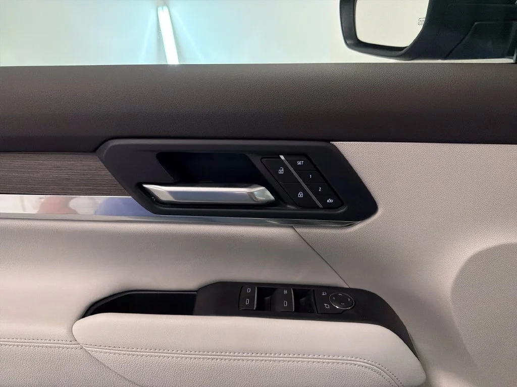 New 2027 Sterling Metallic GMC Denali image 18