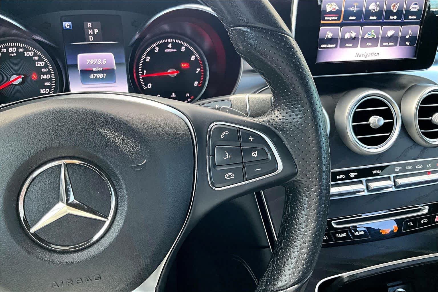 Used 2018 Black Mercedes-Benz GLC 300 image 25