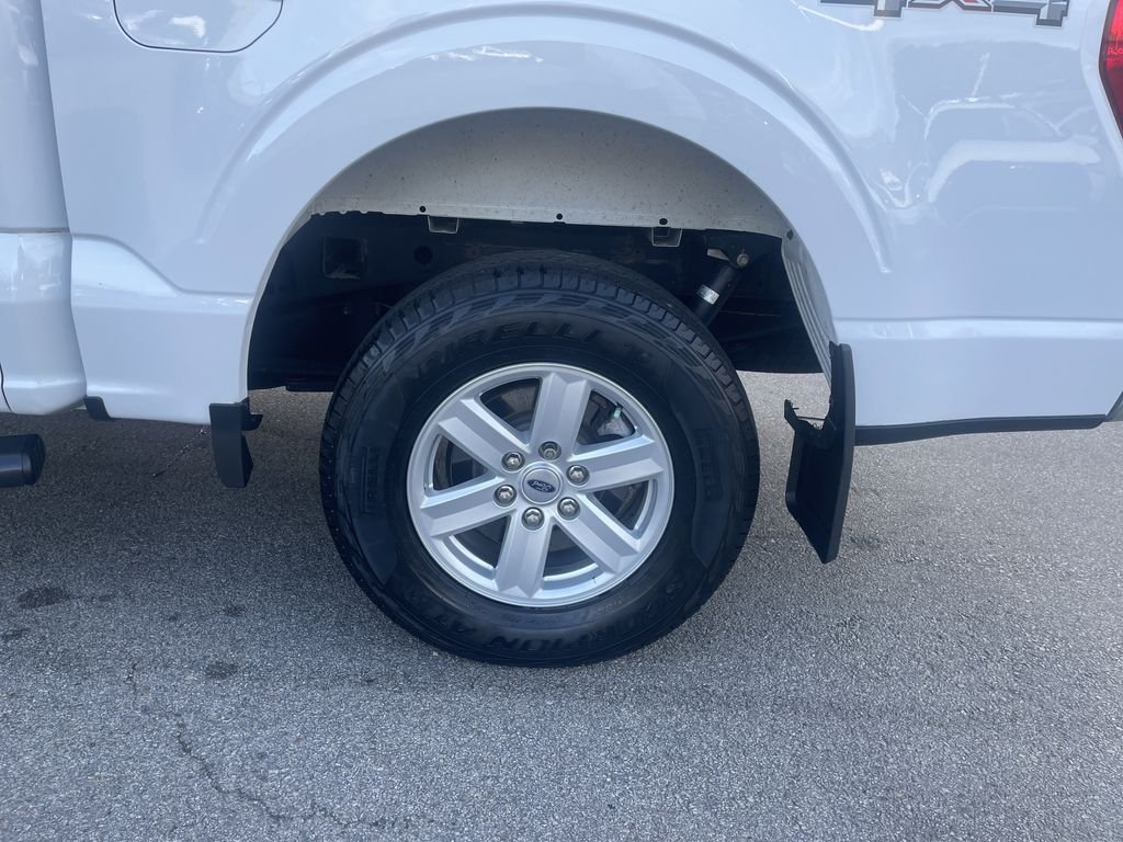 Used 2022 White Ford XL image 10