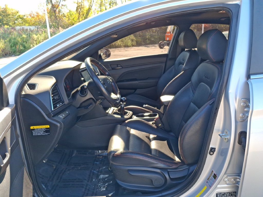 Used 2017 Silver Hyundai Sport image 13