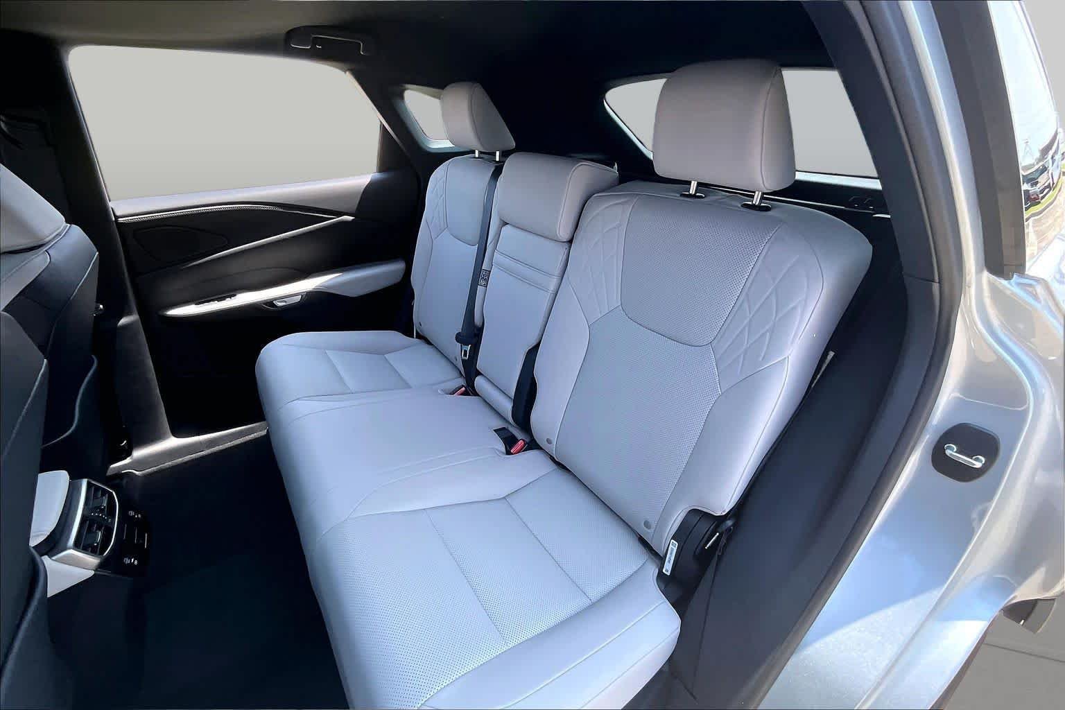 Used 2026 Iridium Lexus Premium image 18