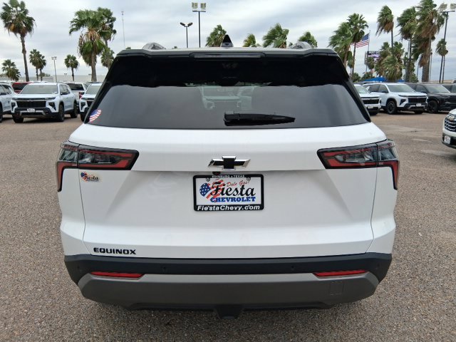 2027 Chevrolet Equinox LT - Photo 6