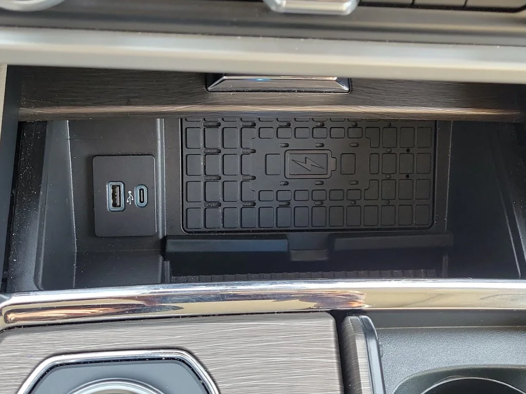 Used 2024 Dark Matter Gray Metallic Ford Limited image 22