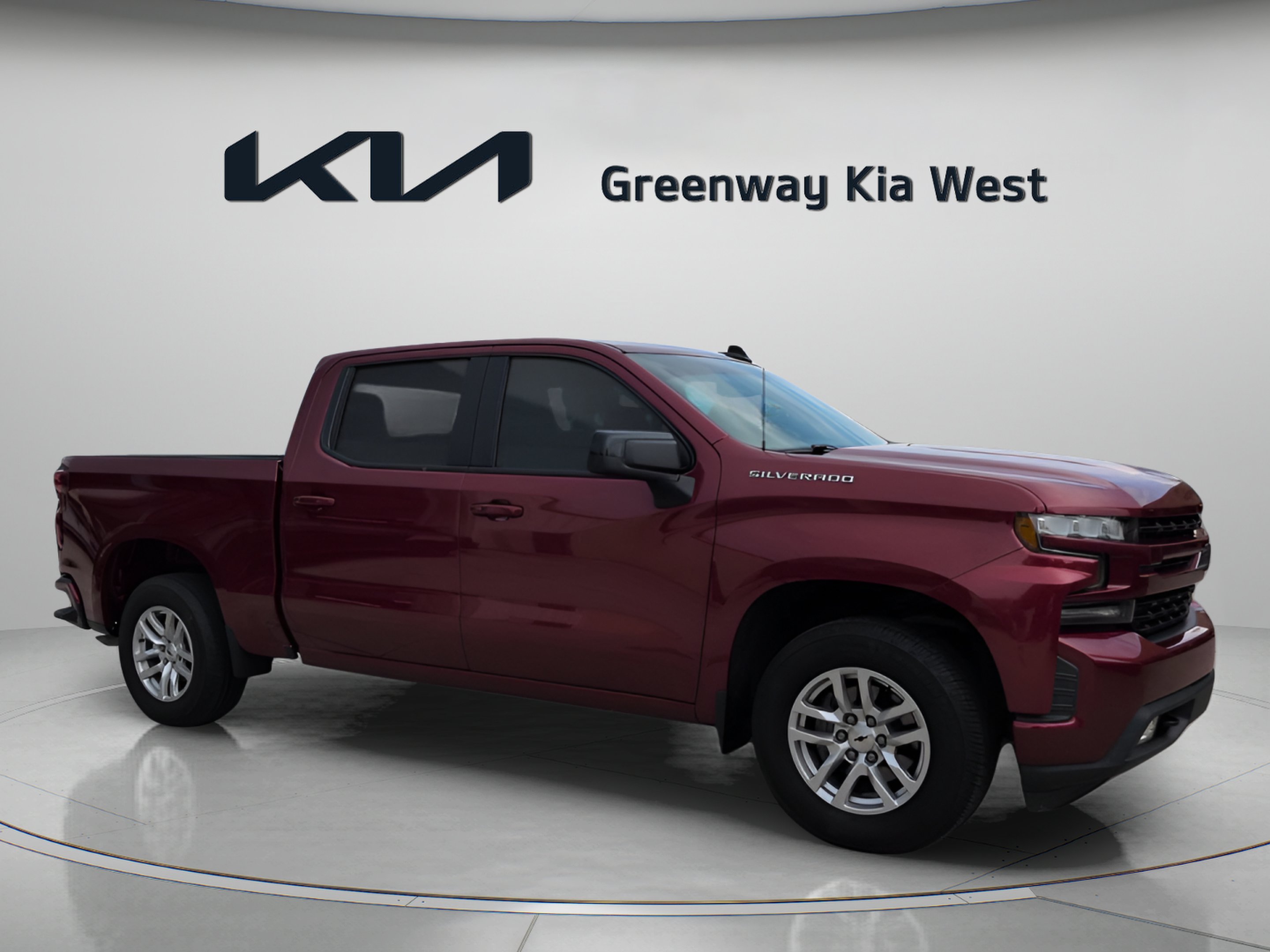 Used 2020 Cajun Red Tintcoat Chevrolet RST image 2