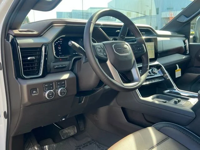 2026 GMC Sierra 3500HD Denali - Photo 17
