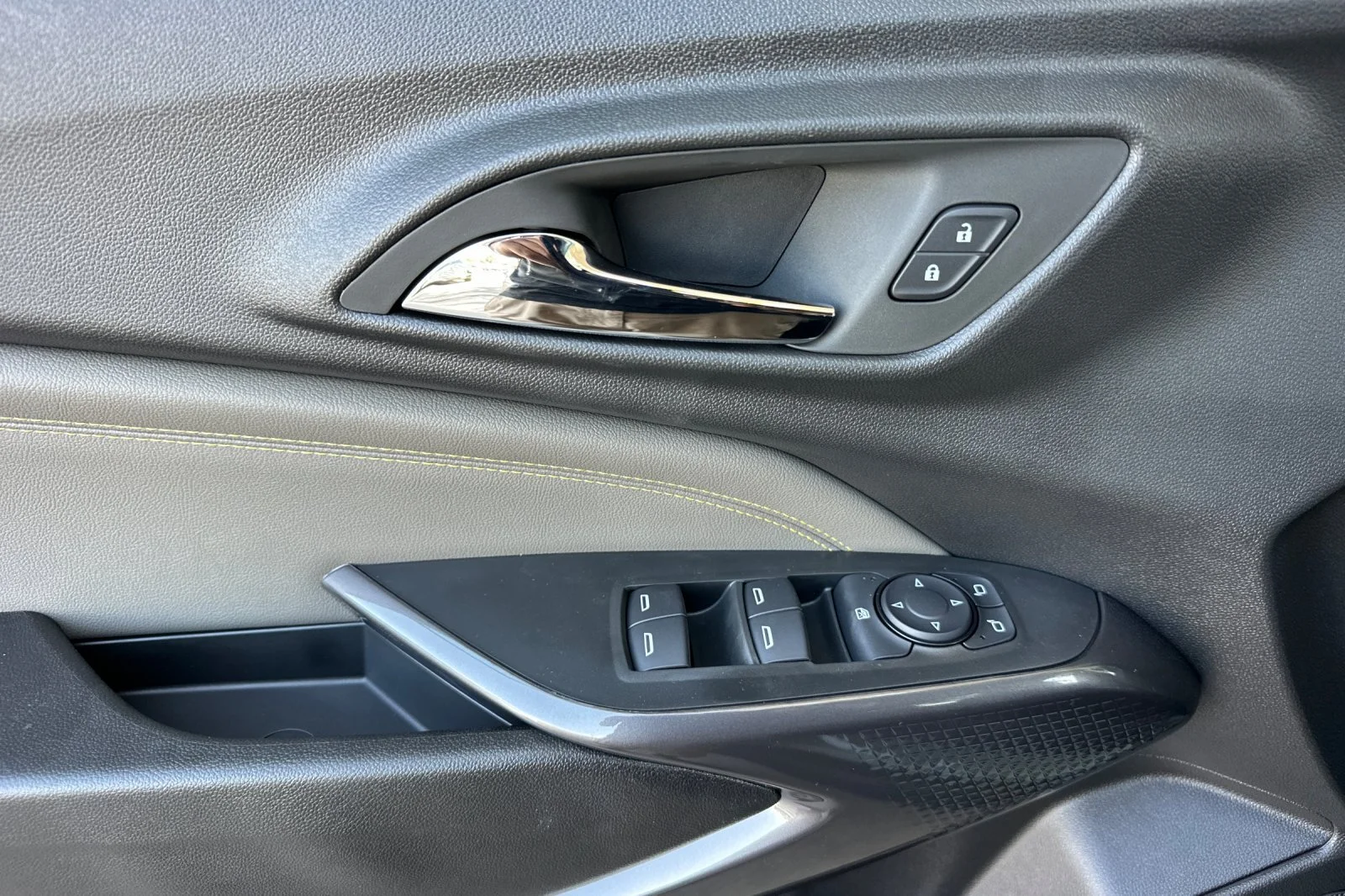 2026 Chevrolet Trax Activ - Photo 11