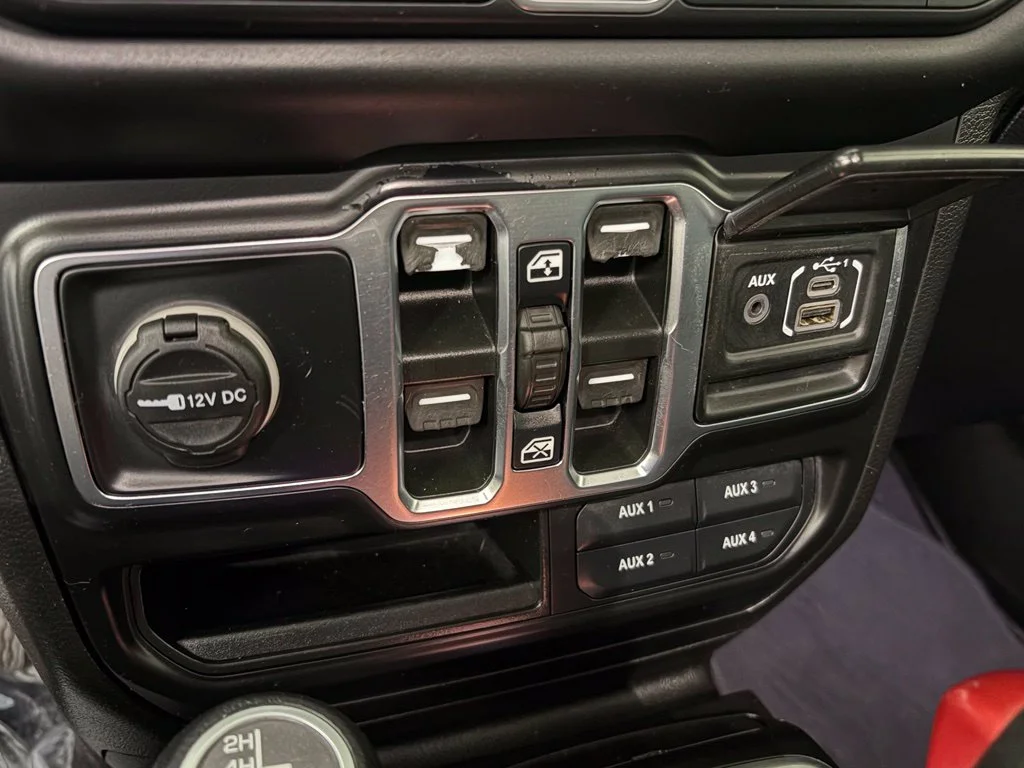 Used 2021 Gray Jeep Unlimited Willys image 27