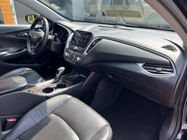 Used 2024 Black Chevrolet LT image 27