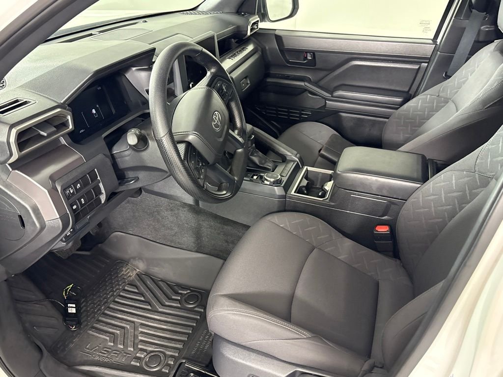 Used 2025 White Toyota SR5 image 23