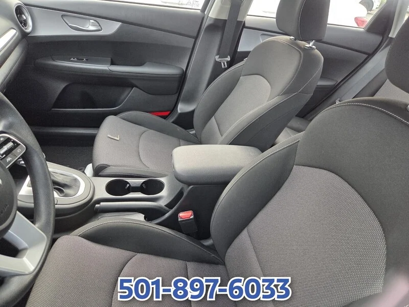 Used 2024 Snow White Pearl KIA LXS image 6