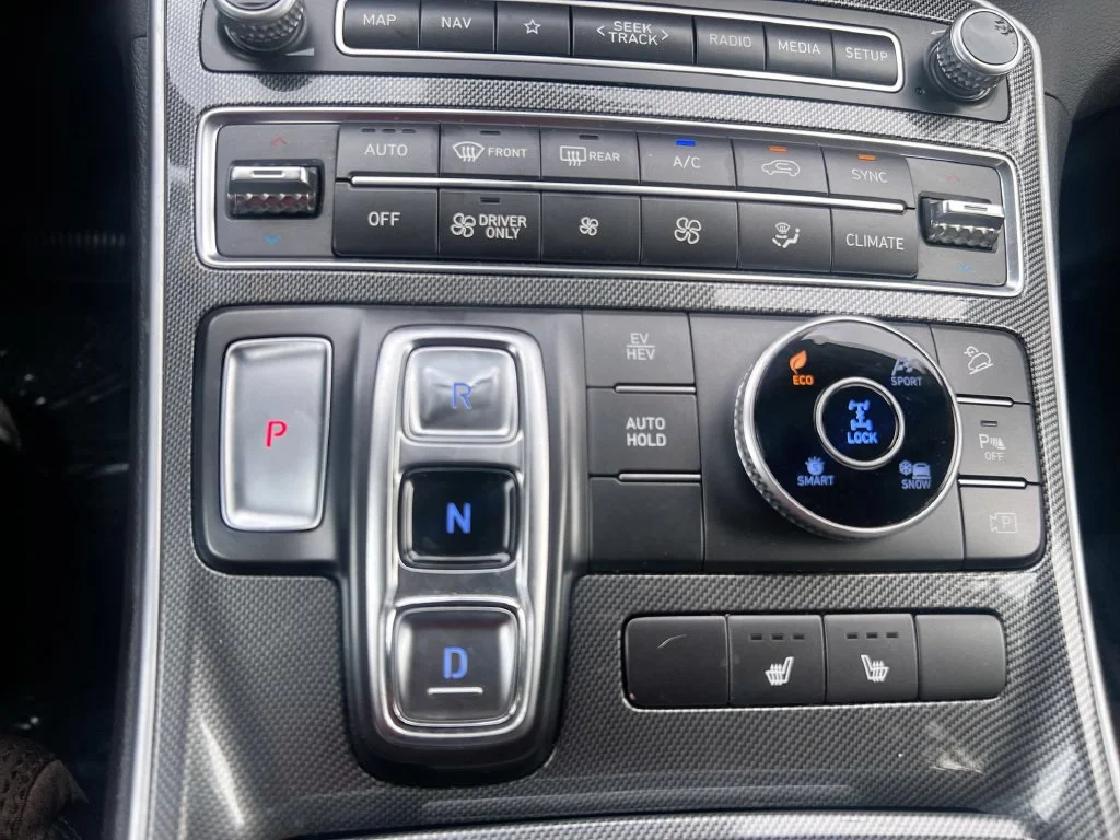 Used 2023 Black Hyundai SEL Convenience image 20