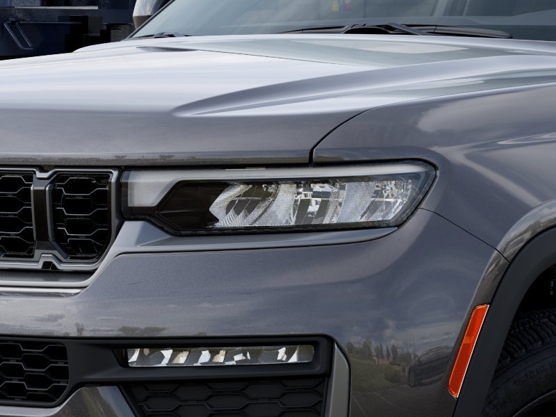 New 2026 Baltic Gray Metallic Clear-Coat Exterior Paint Jeep Limited image 6