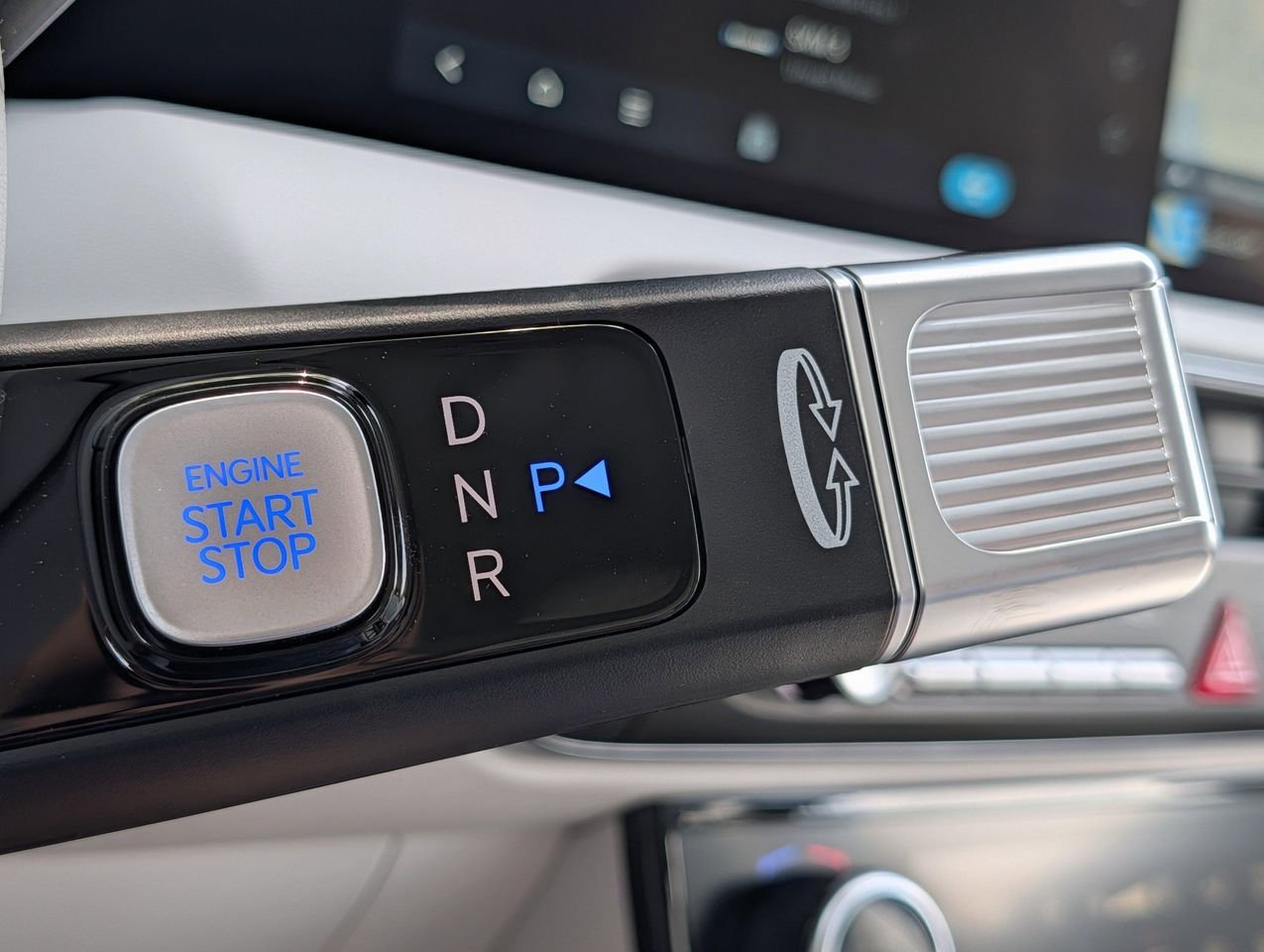 New 2026 Ecotronic Gray Pearl Hyundai SEL Premium 7P image 14