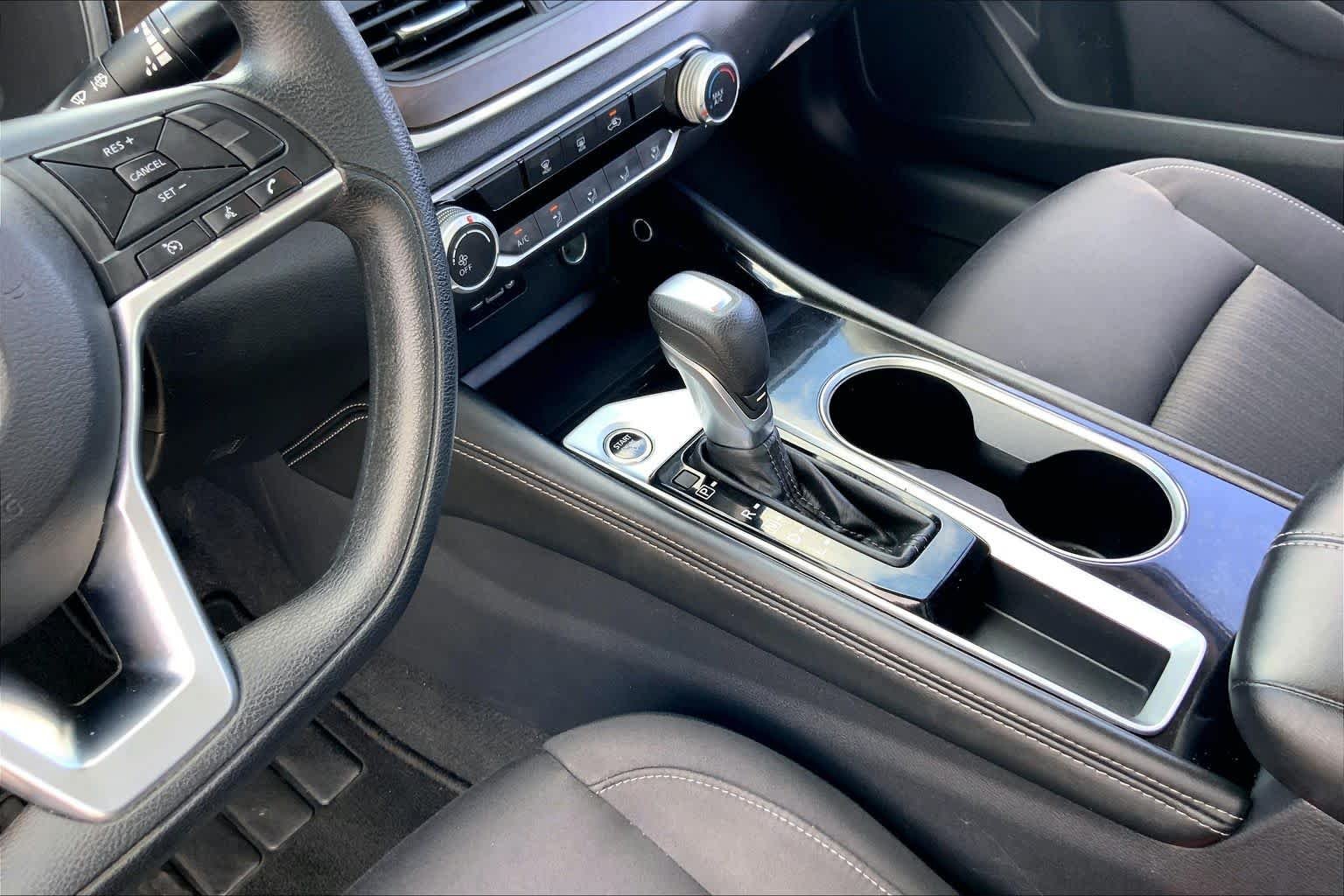 Used 2023 Gun Metallic Nissan 2.5 SV image 16